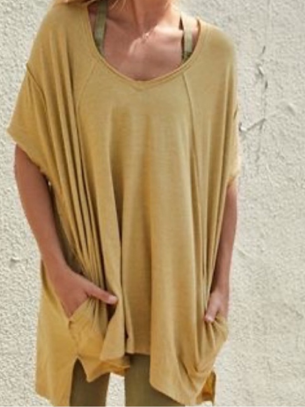 NWT FREE PEOPLE FP Movement - City Vibes Tee Relaxed V-Neck Pocket Tunic Top XS
